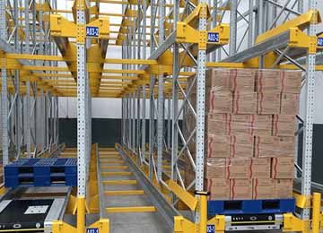 穿梭式貨架品牌有哪些？【易達(dá)貨架】