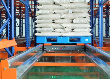 東莞冷庫專用貨架有哪些款？【易達(dá)貨架】