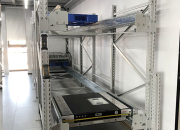 Eyda易達(dá)智能貨架定制廠(chǎng)家穿梭車(chē)貨架樣板庫(kù)安裝完成，敬請(qǐng)光臨