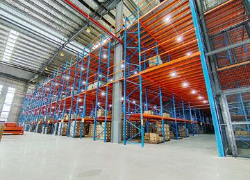 冷庫貨架工廠春節(jié)前還可以交貨嗎？【易達貨架】