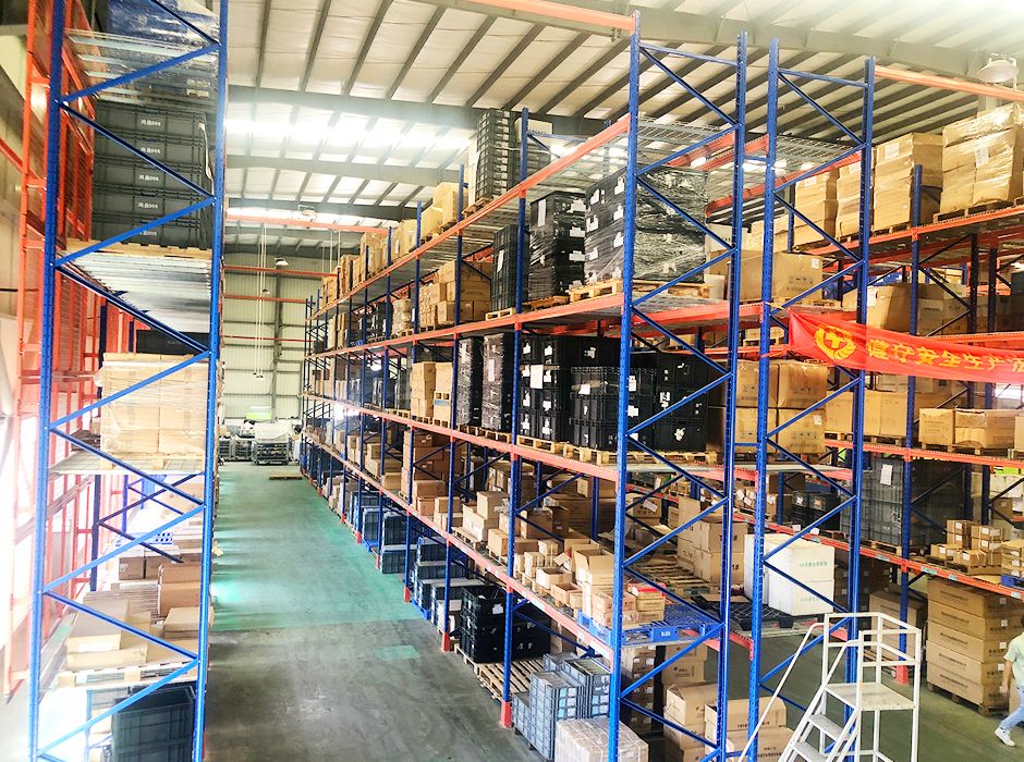 美的集團(tuán)廣東橫梁托盤貨架【易達(dá)貨架】 美的集團(tuán)廣東橫梁托盤貨架【易達(dá)貨架】