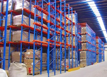 卷煙廠駛?cè)胧截浖苊芏扔卸喔?？【易達貨架】