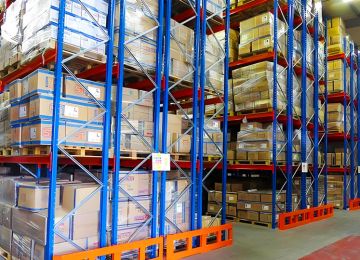 倉儲(chǔ)密集型貨架，超高性價(jià)比存儲(chǔ)方案【易達(dá)貨架】