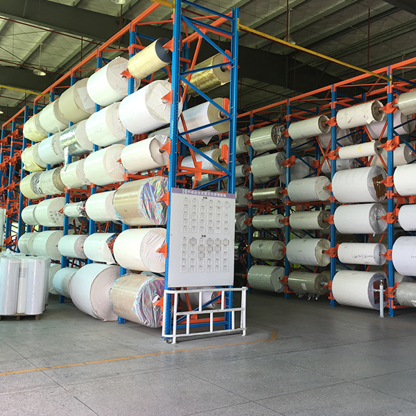 倉儲(chǔ)重型貨架生產(chǎn)商